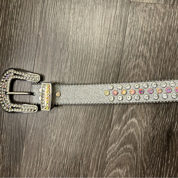 The color on this belt is very unique. The belt itself its super nice.